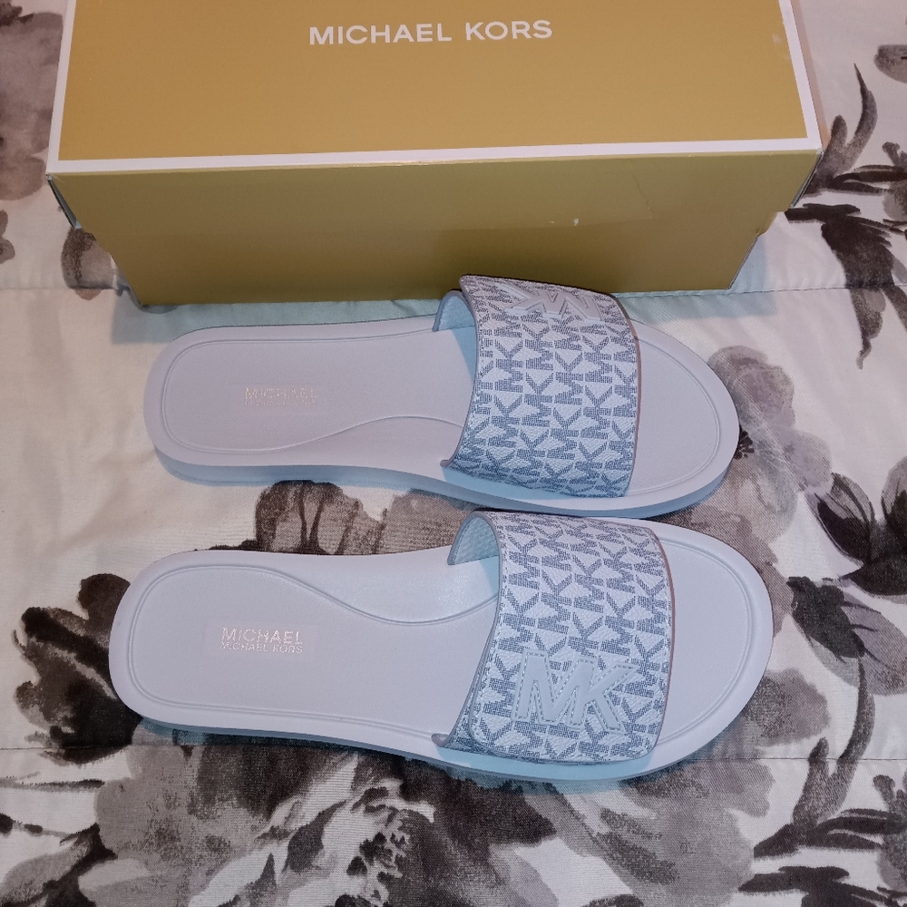 Michael Kors MK Slides Sandals - Picture 6 of 10